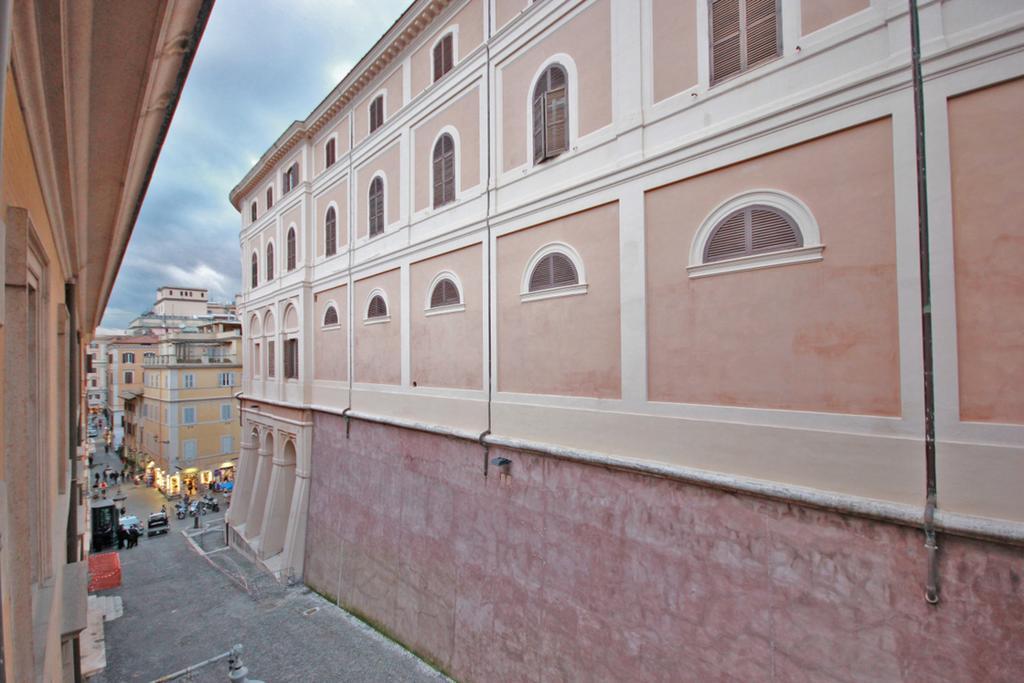 Old Trevi Apartments Roma Exterior foto